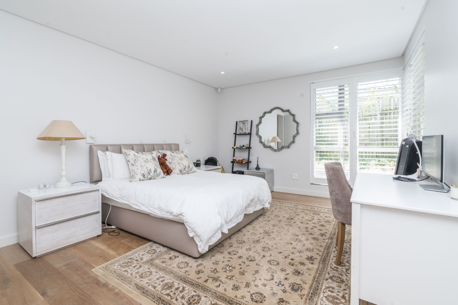 To Let 4 Bedroom Property for Rent in Camps Bay Western Cape